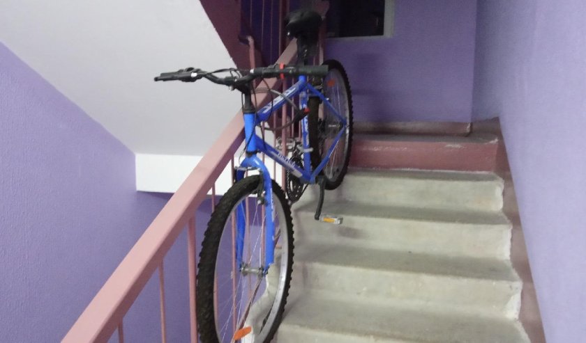 В подъездах