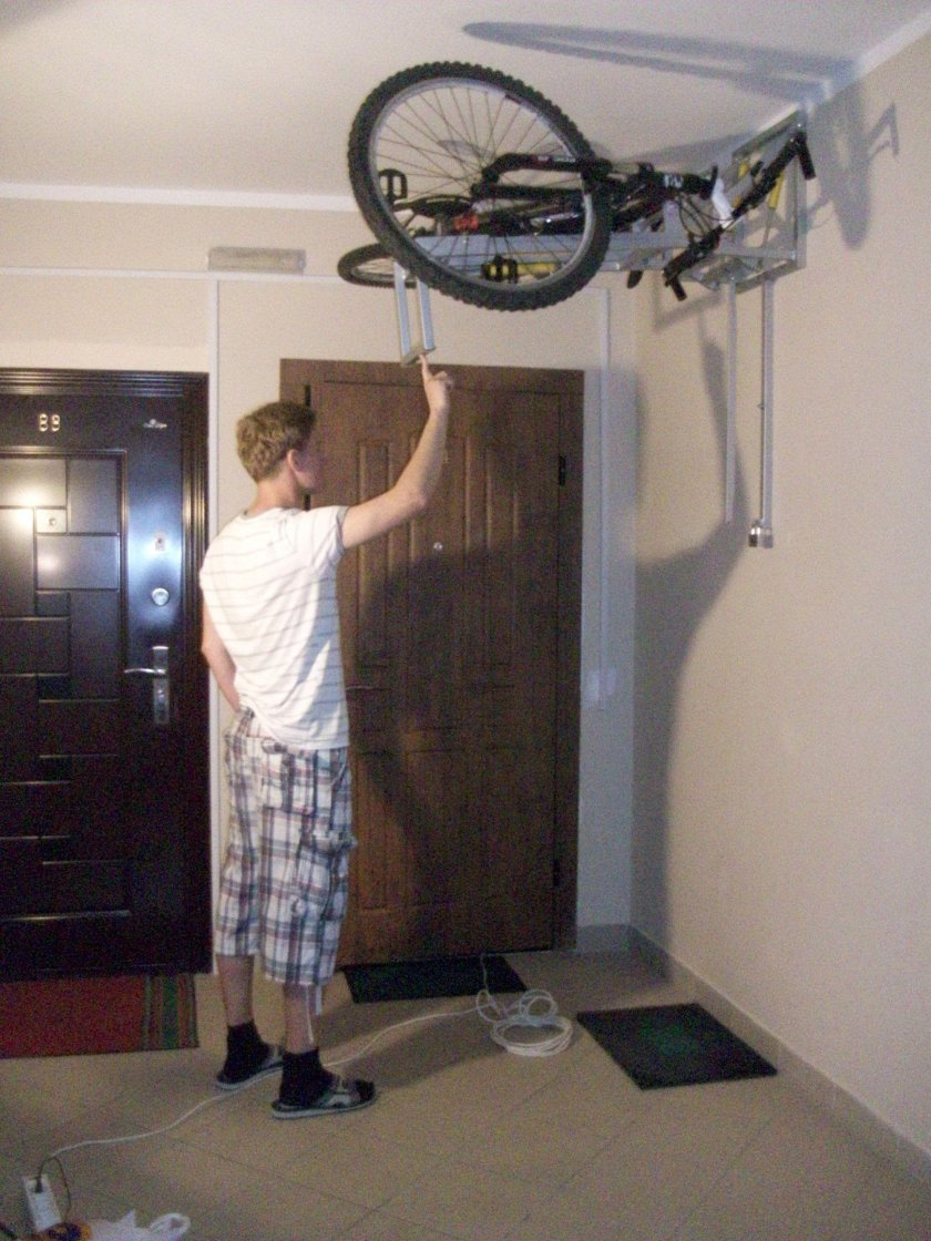 Шкаф для велосипеда
