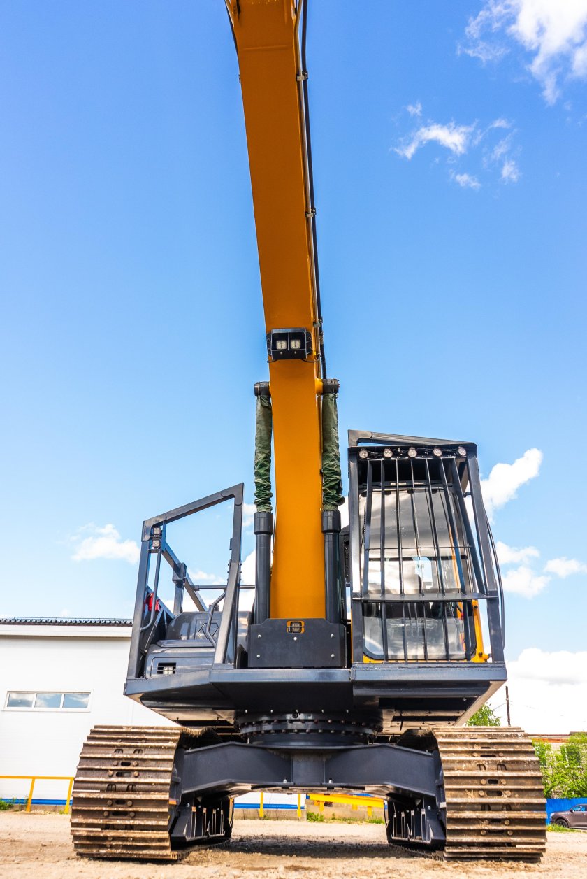 Экскаватор харвестер