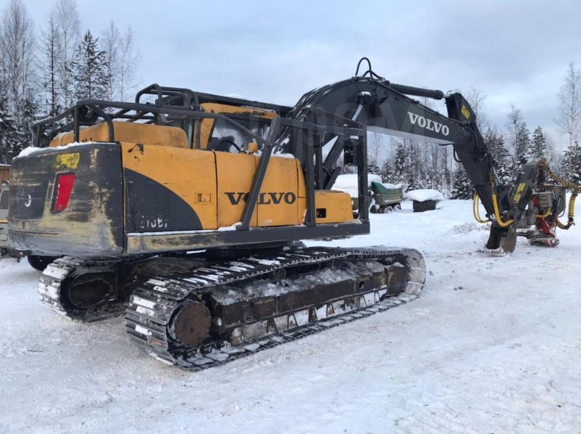 Экскаватор volvo