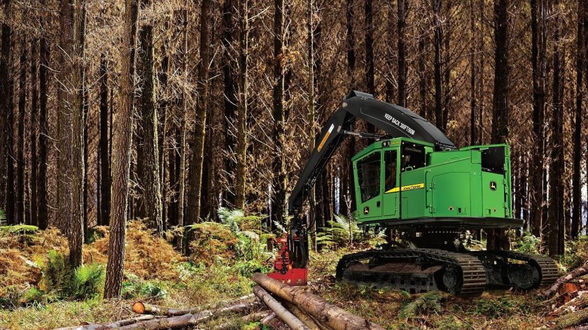 Харвестер John Deere