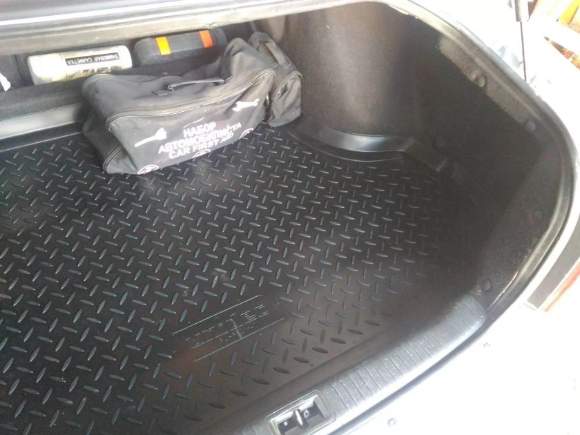 Коврик в багажник Соната ТАГАЗ 2006 2,7