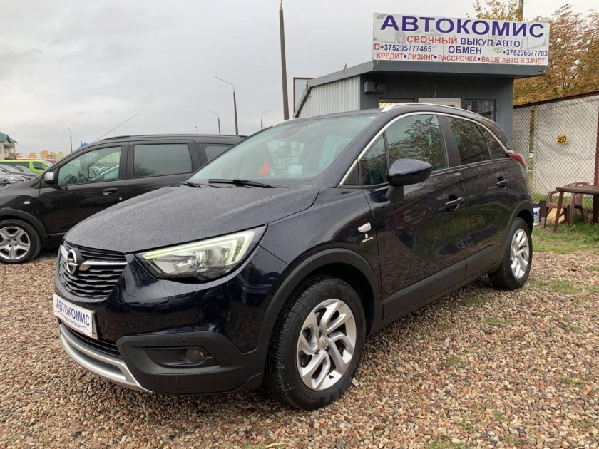 Черный опель