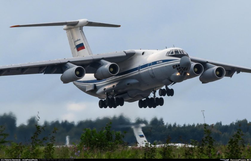 Военно-транспортный самолёт ил-76мд