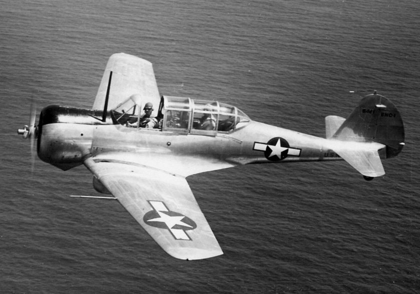 Curtiss CW-22