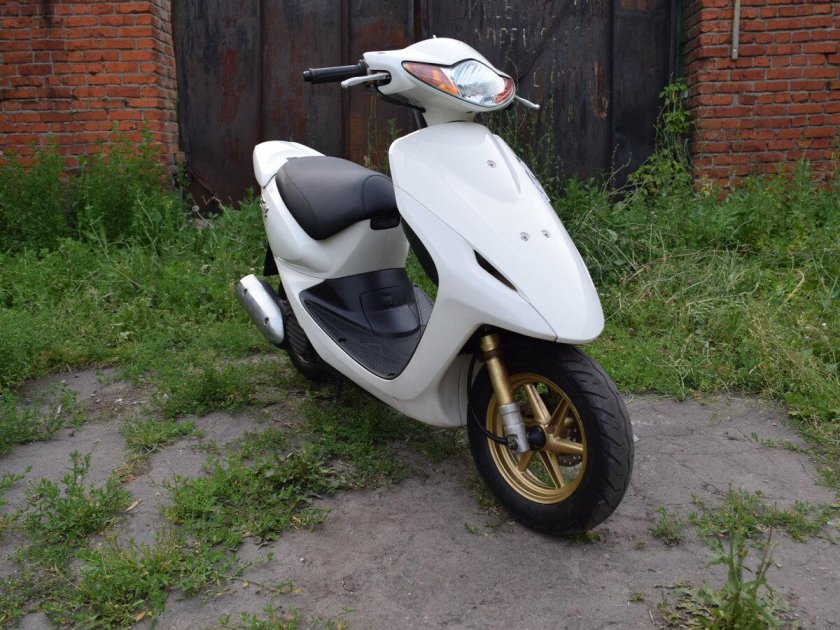 Honda Dio белая