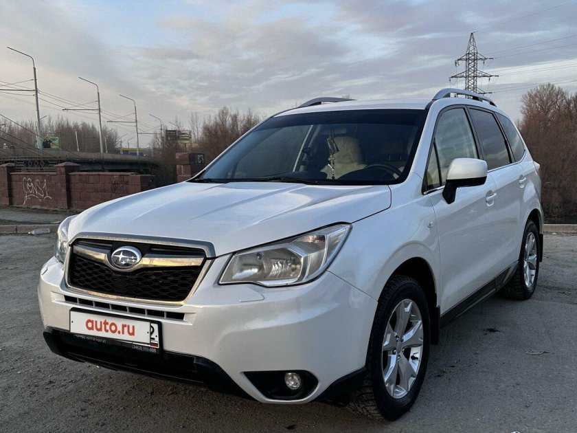 Субару форестер 2014 серебристый