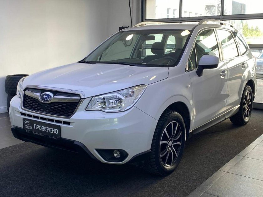 Субару форестер 2015 белый