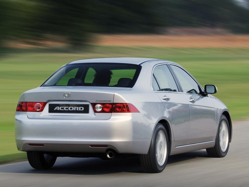 Honda Accord 7 поколение