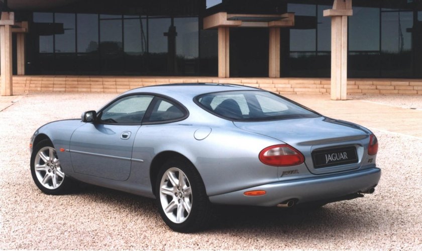 Jaguar xk8