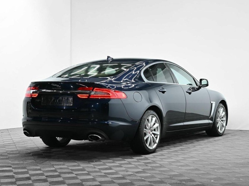 Jaguar xf 2017
