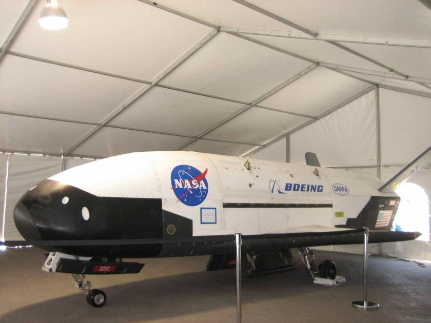 Орбитальный самолёт x-37b