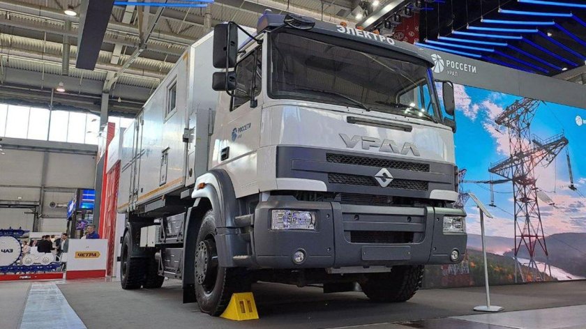 Грузовики урал