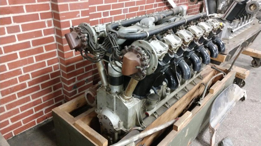 Liberty l-12 engine