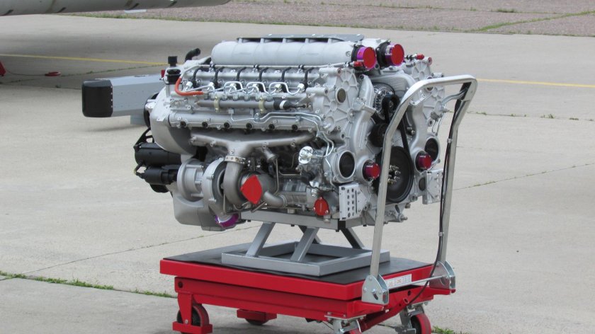 Дизельный двигатель Red a03/v12