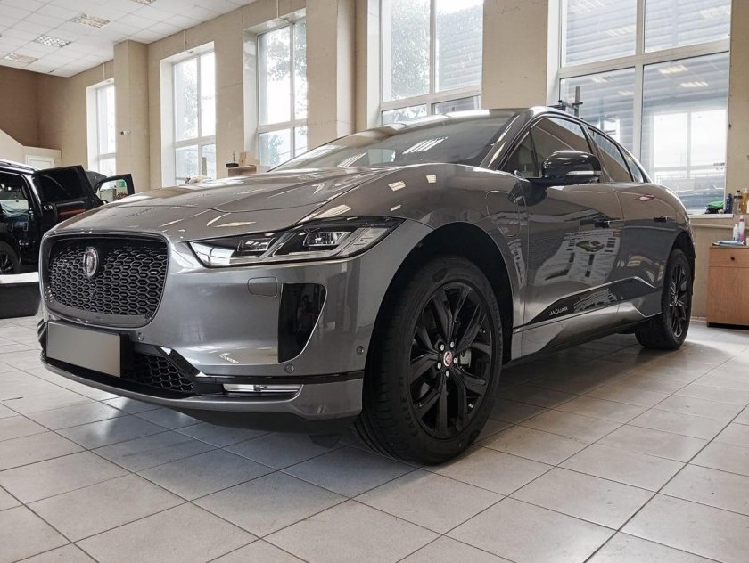 Автомобиль jaguar