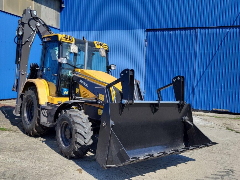 Экскаватор погрузчик Мекалак 890