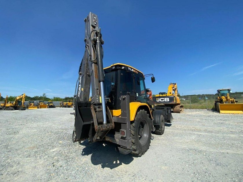 Экскаватор погрузчик cukurova 888