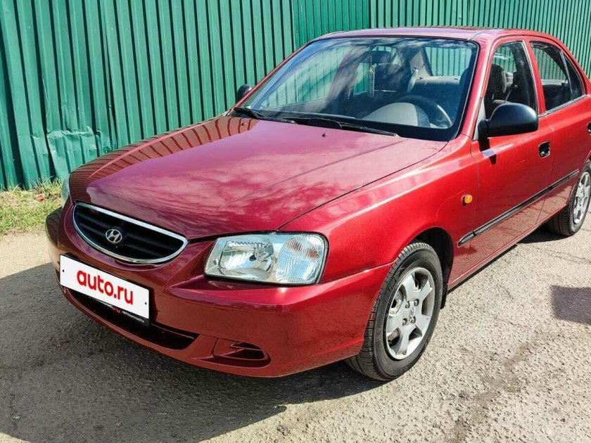 Hyundai accent 2005 красный