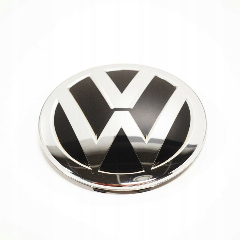 Эмблема VW Polo sedan передняя