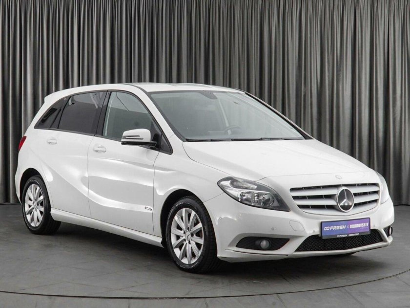 Mercedes benz b180 2013