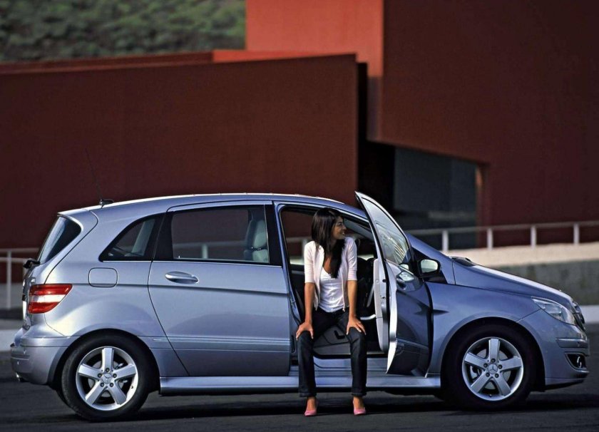 Мерседес b class w245