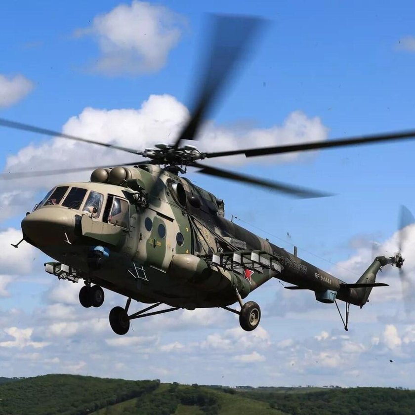 Военный вертолет ми 8