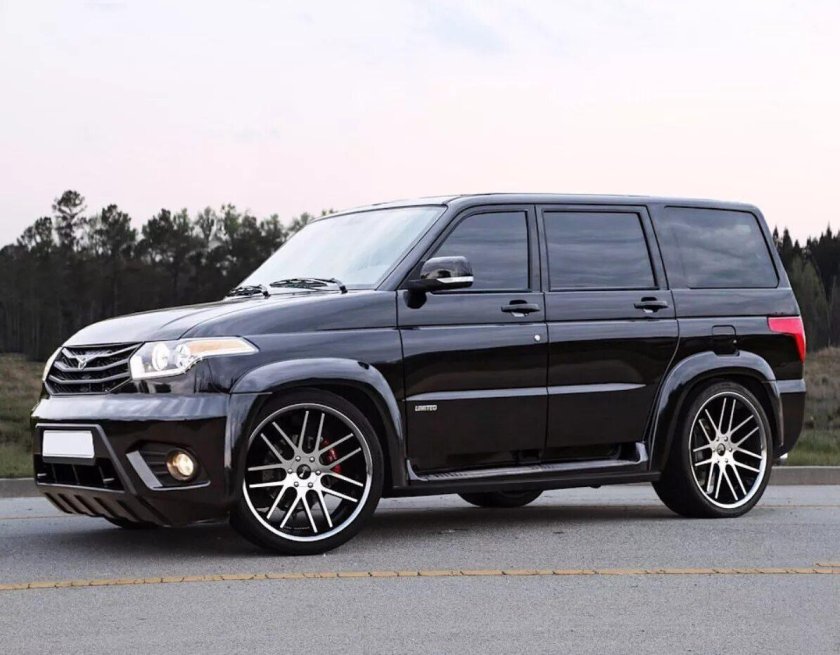 Тюнингованный УАЗ Патриот 2020