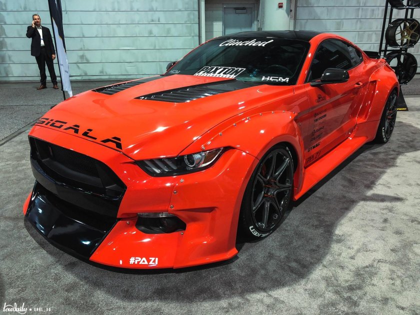 Тюнингованные Форд Мустанг карбоновый