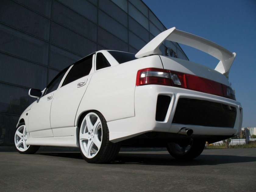 Обвес фанат на ВАЗ 2110