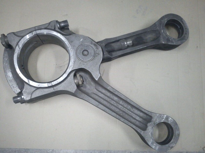 Шатун дизеля 5д49
