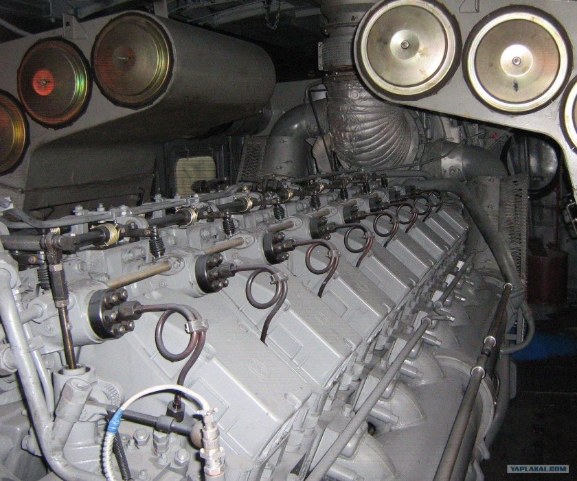 Дизель тепловоза 2тэ10м