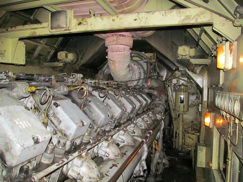 Дизель тепловоза тэп70