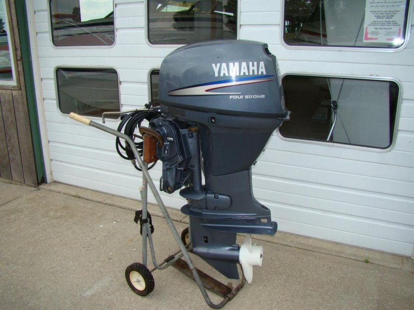 Лодочный мотор Yamaha 25