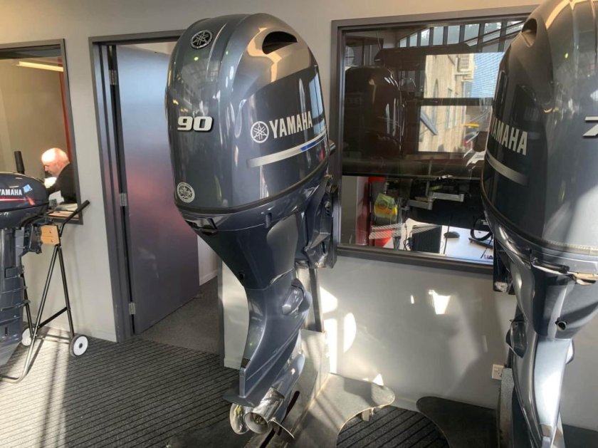 Ямаха 130 лодочный мотор