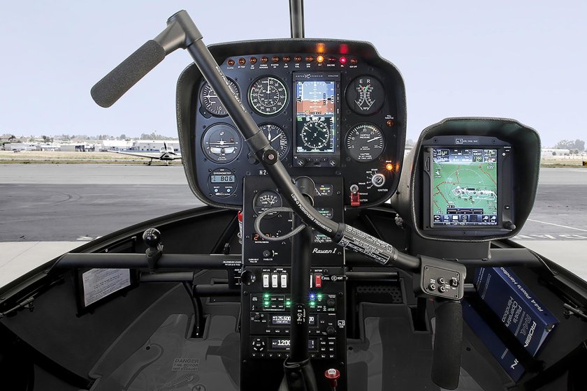 Robinson r44 Cockpit