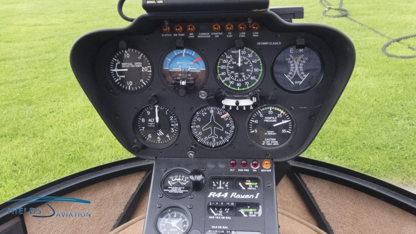 Кабина вертолета Robinson r44