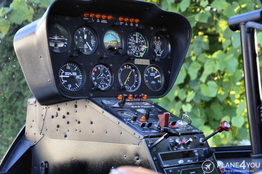 Вертолет robinson r 44