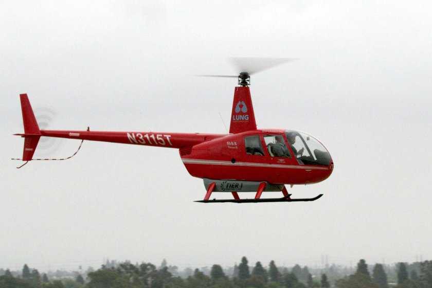 Кабина вертолета Robinson r44