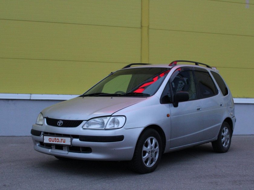 Toyota Corolla Spacio 1997