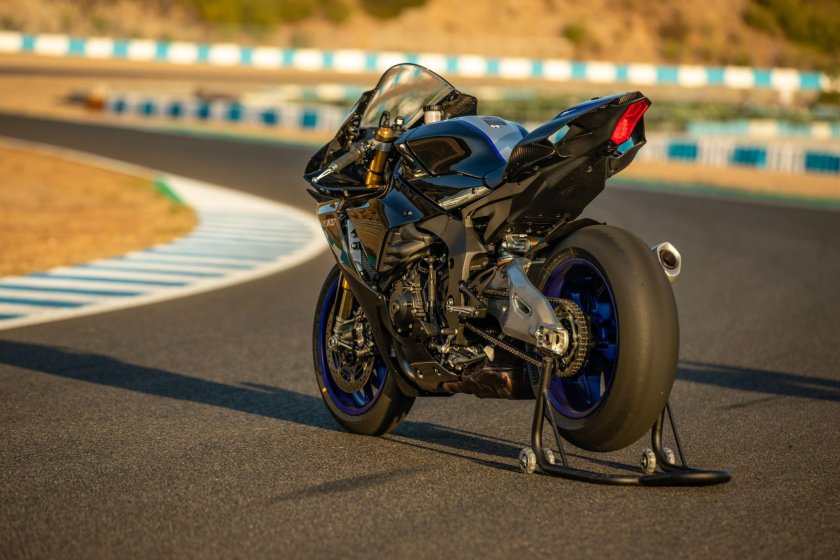Yamaha r1 2020