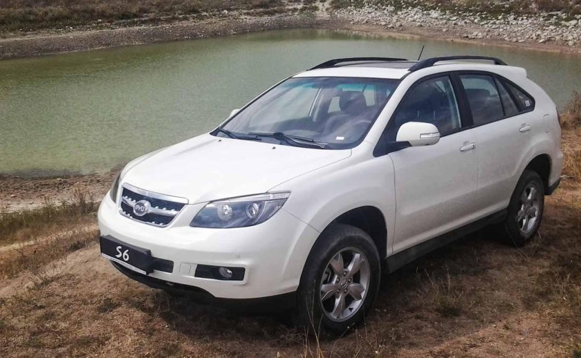 BYD s6