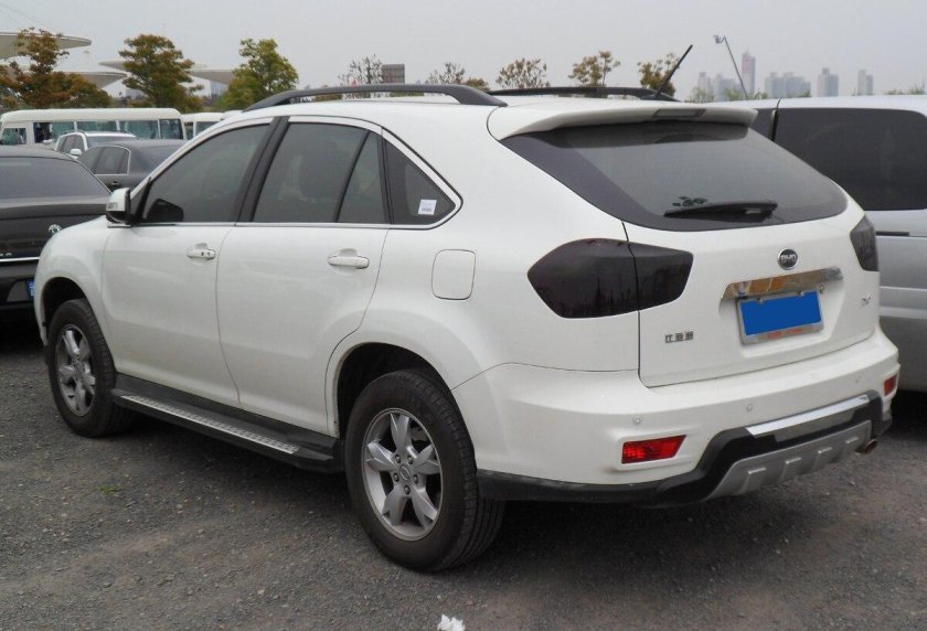 BYD s6