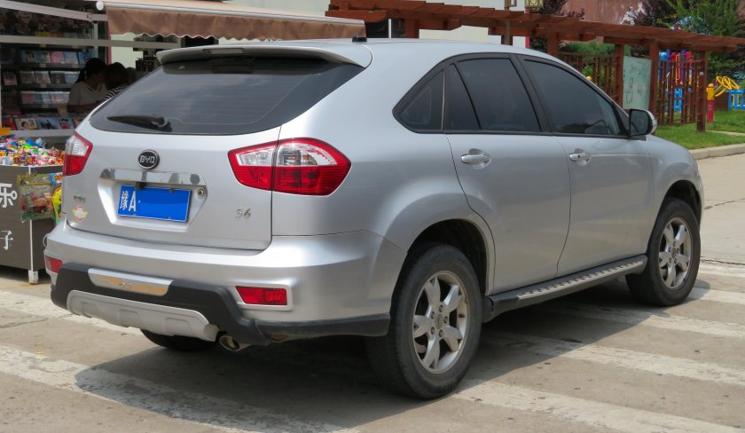 BYD s6