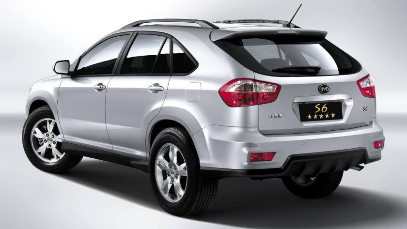 BYD s6