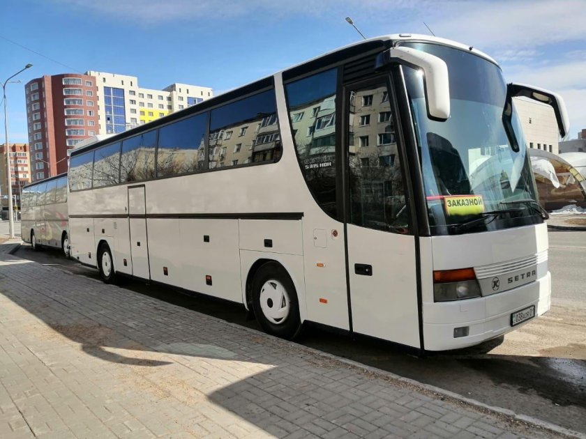 Автобус mercedes benz