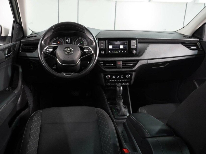 Шкода рапид 2021 комплектация актив