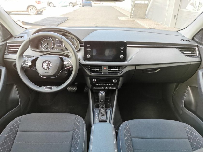 Шкода Рапид 2021 салон