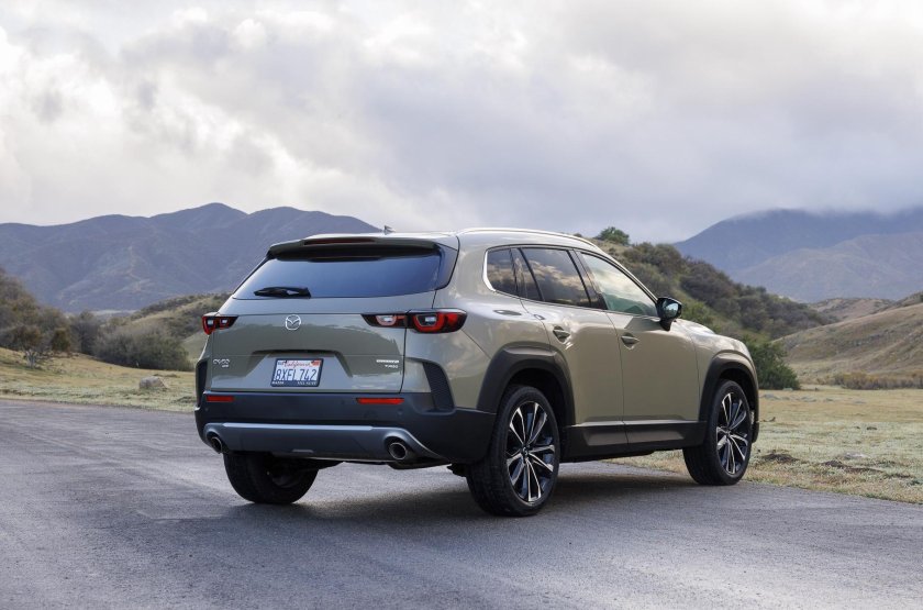 Мазда cx50 2023