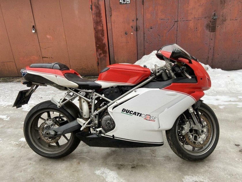 Ducati 749